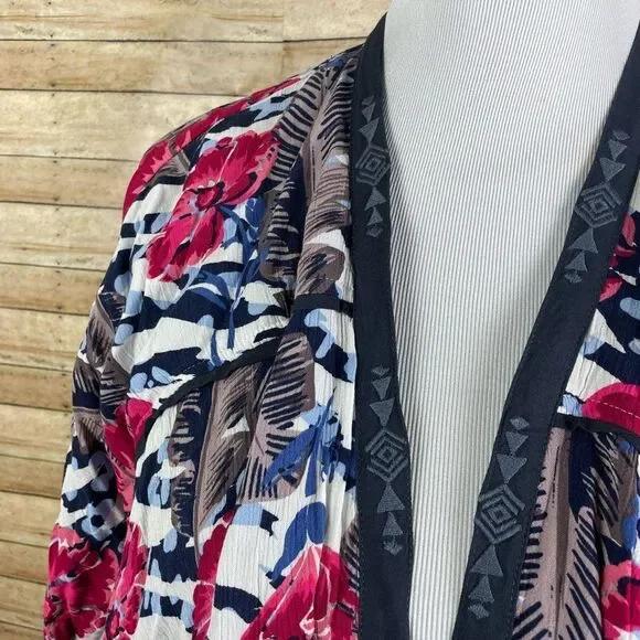 Ariat Safari Kimono Top Womens One Size Rayon Crinkle Crepe EUC - Picture 3 of 7
